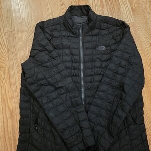The North Face Men's Quilted Black Puffer Jacket